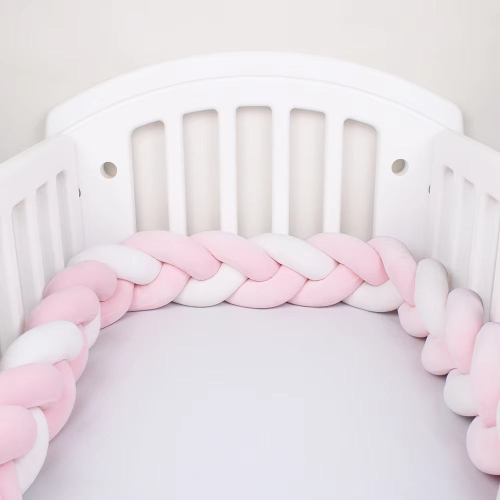 tresse de lit bébé agréable